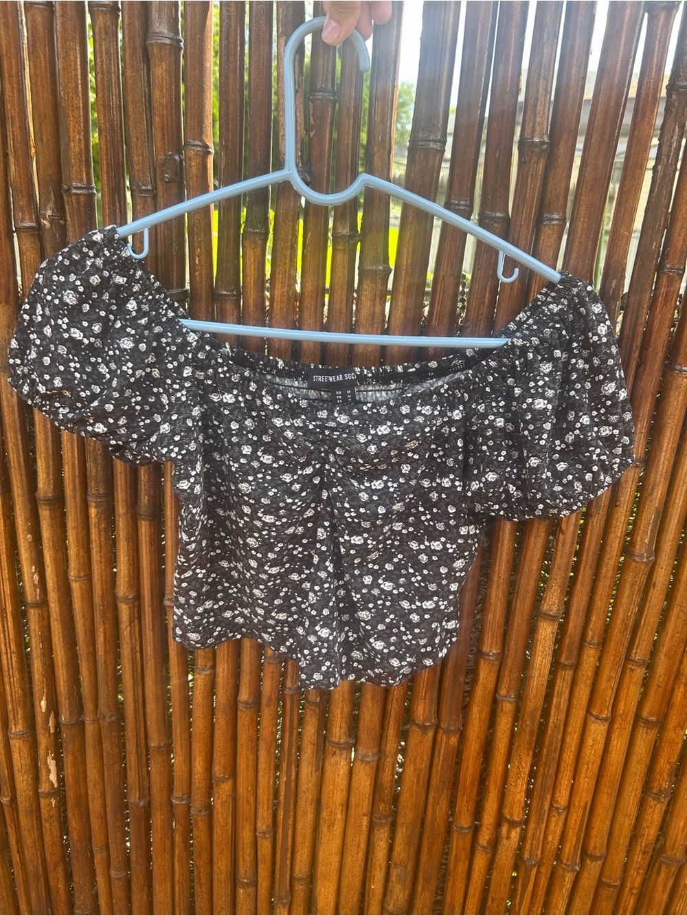 Stradivarius Black Floral Off-Shoulder Puff Sleeve Top Size Medium - EUC